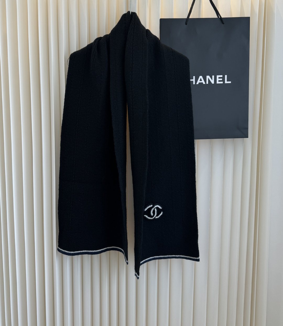 Chanel Logo Trim Knitted Scarf — front